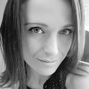 Meet your Posher, Emilie